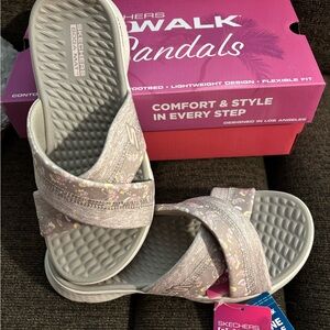 Skechers Go Walk Memory Foam Sandal